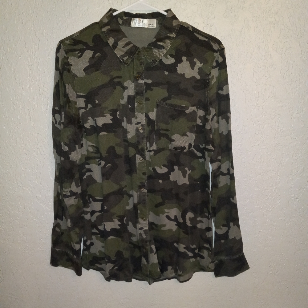 Army print button down shirt
